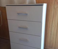 Vendo varios muebles , casi nuevo,por cambio de ciudad