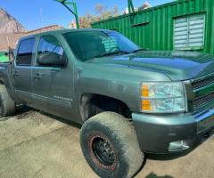SE VENDE CAMIONETA  CHEVROLET SILVERADO