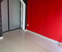 Vendo Casa Dos pisos, construcción sólida, muy buena ubicación, 5 dormitorios, dos baños, cocina