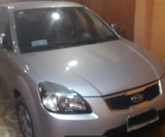 SE VENDE VEHICULO KIA RIO 2011