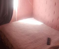 Arriendo pieza a mujer