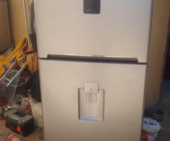 Se reparan lavadoras, refrigerador, máquinas congeladoras
