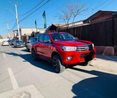 Vendo camioneta TOYOTA HI LUX 4x4