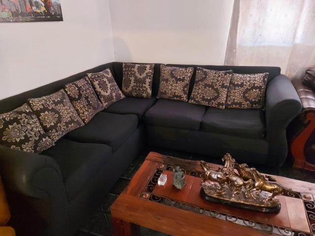 Vendo sofa - 1