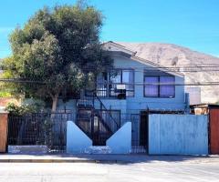 Se vende Propiedad con dos casas , ubicada en Av Los Loros Copiapó - 3