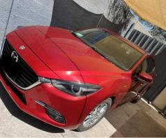 Se vende Mazda 3 año 2017