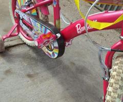 Bicicleta Barbie marca bianchi aro 16 muy poco uso