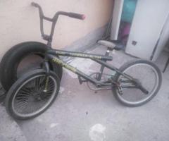 Se vende Bmx brabus