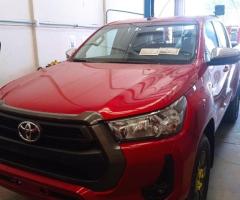 Arriendo Toyota Hilux 2023