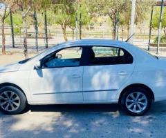 Vendo sedan Voyage Wolkwagen 2018